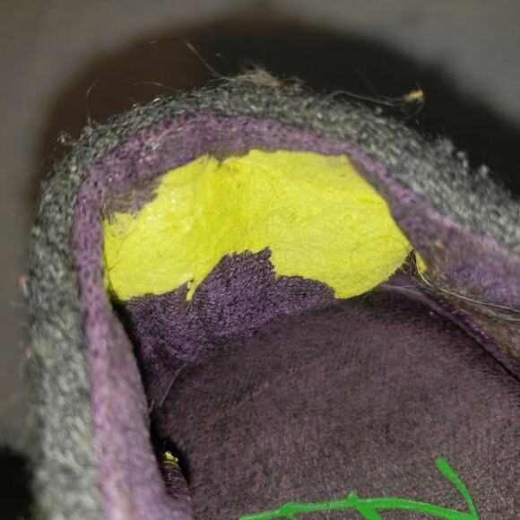 GUC, Girls Blowfish Gray Tweed style flats w/ metal toned button accents, Sz 13. - Picture 11 of 11